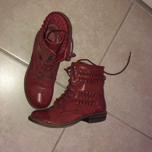 Nine West Triumph 3y boots in brick